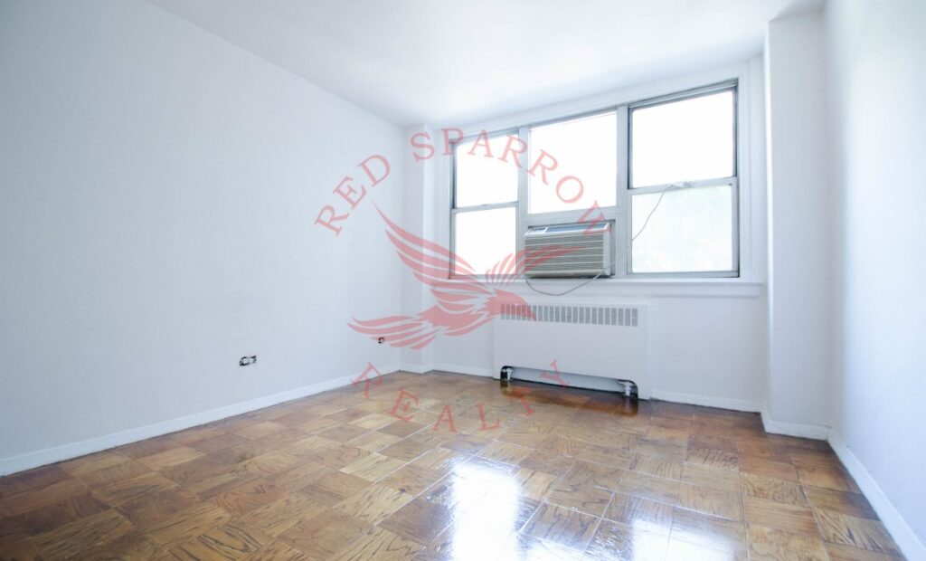 Amazing 1 bed on East 35th Street in Murray Hill