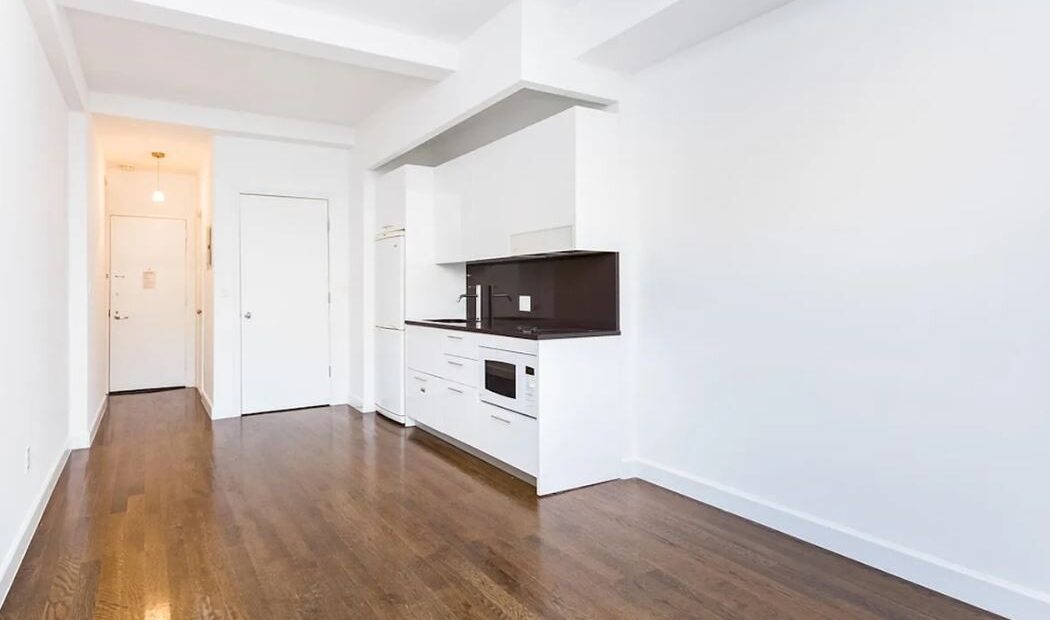 Amazing open layout on West 91st Street in Upper West Side