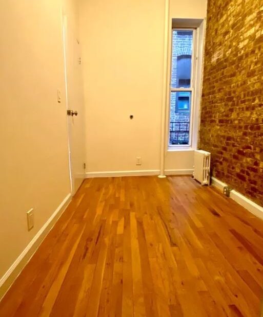 Amazing 1 bed on East 82nd Street in Yorkville