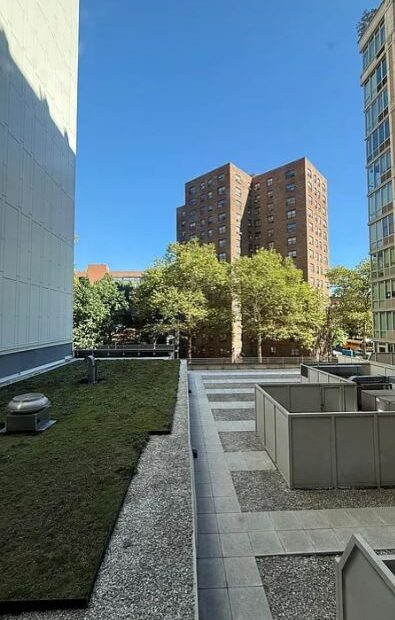 Amazing open layout on Lexington Avenue in Carnegie Hill