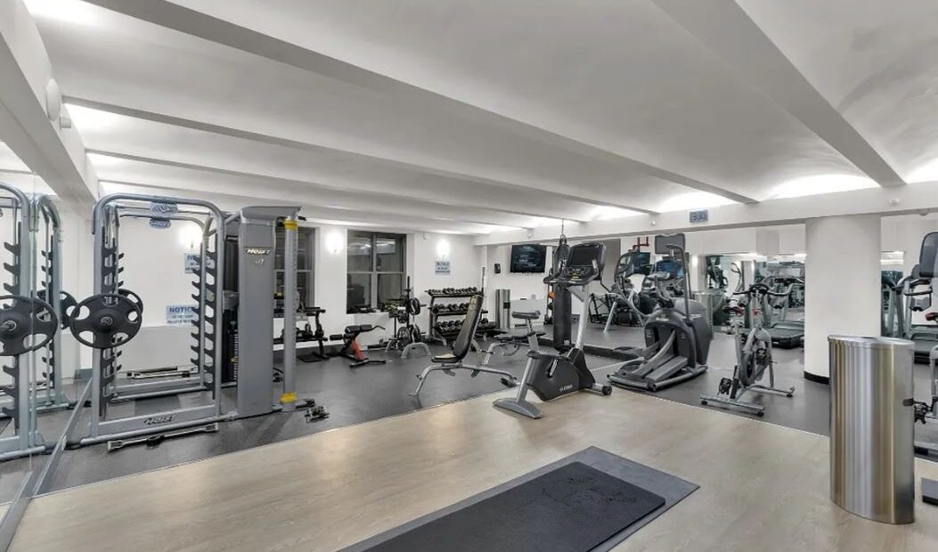 Amazing 1 bed on East 22nd Street in Gramercy Park