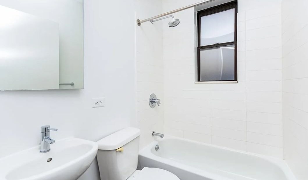 Amazing open layout on West 91st Street in Upper West Side