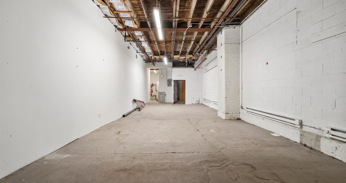 327 Douglass Street