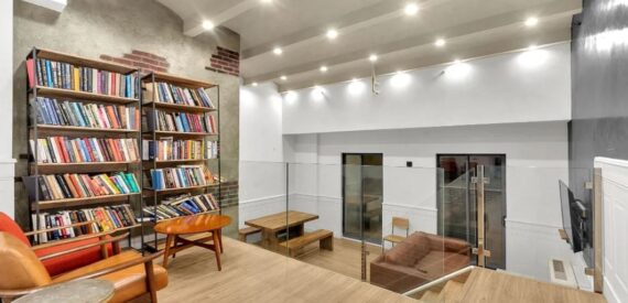 Amazing open layout on East 22nd Street in Gramercy Park
