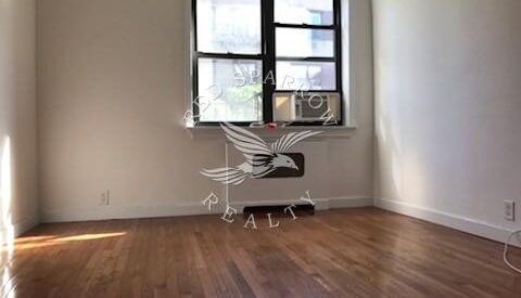 Amazing open layout on East 61st Street in Lenox Hill