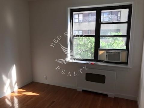 Amazing open layout on East 61st Street in Lenox Hill