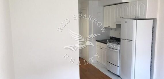Amazing open layout on East 61st Street in Lenox Hill