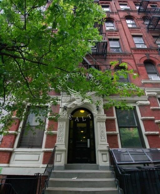 Amazing open layout on East 90th Street in Yorkville