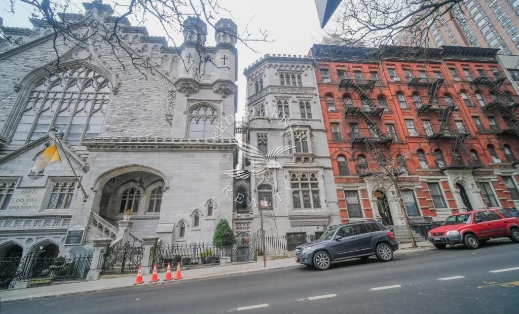 Amazing open layout on East 90th Street in Yorkville