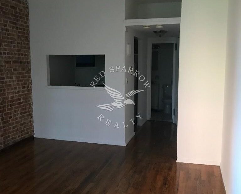 Amazing open layout on East 90th Street in Yorkville