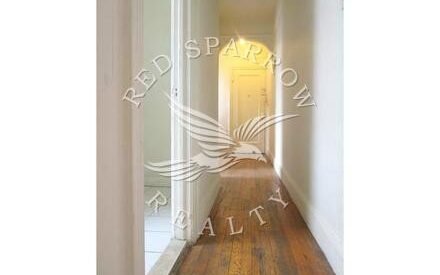 Fantastic open layout on East 88th Street in Carnegie Hill