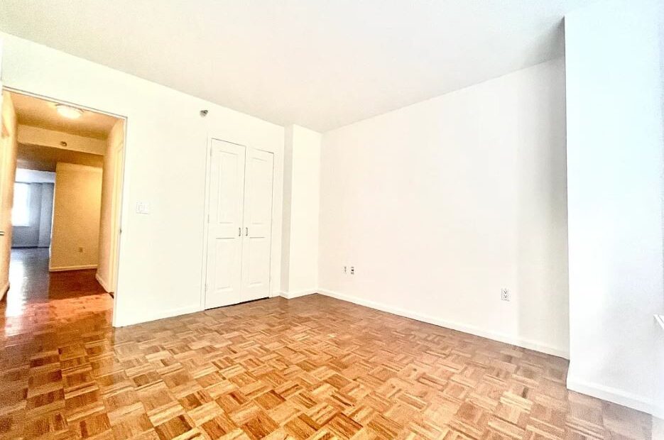 Amazing 2 bed on West 43rd Street in Hell’s Kitchen