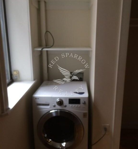 Amazing 1 bed on Mott Street in Greenwich Village