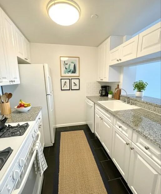 Amazing 2 bed on West 43rd Street in Hell’s Kitchen