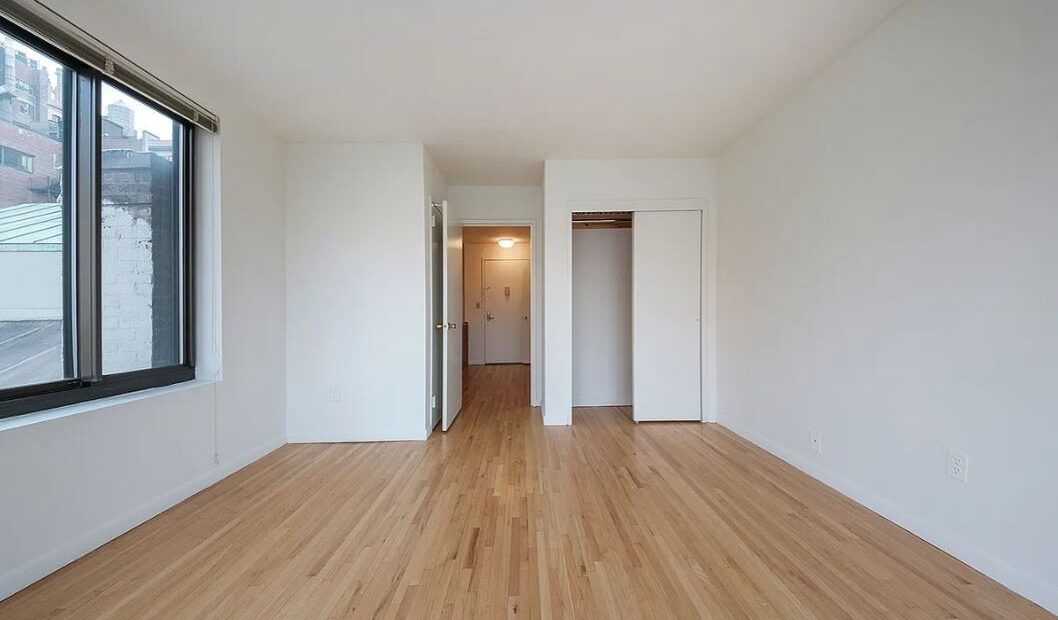 Amazing 1 bed on West 68th Street in Lincoln Square