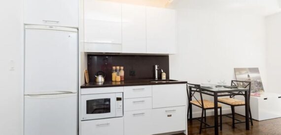 Amazing open layout on West 91st Street in Upper West Side