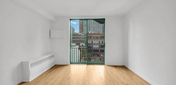 Amazing 1 bed on East 22nd Street in Gramercy Park
