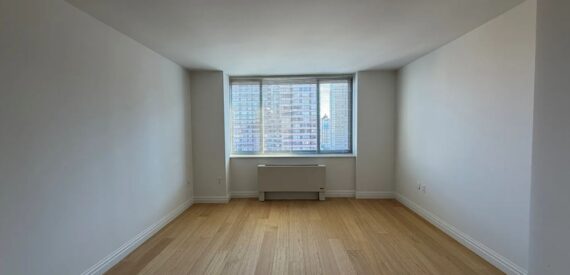 Amazing open layout on Lexington Avenue in Carnegie Hill