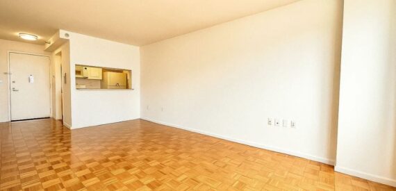 Amazing open layout on West 43rd Street in Hell’s Kitchen