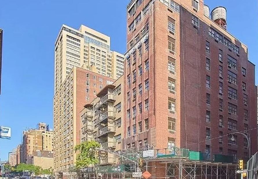 Spacious 1BR w/Loft space on East 37th Street in Murray Hill