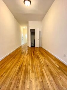 Amazing open layout on East 81st Street in Yorkville