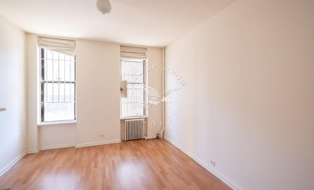 Amazing 2 bed on Second Avenue in Yorkville