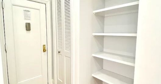 Amazing 2 bed on East 78th Street in Lenox Hill