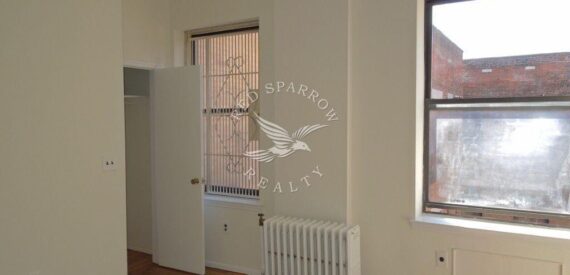 Bright Studio Apartment on West 112th Street in Morningside Heights