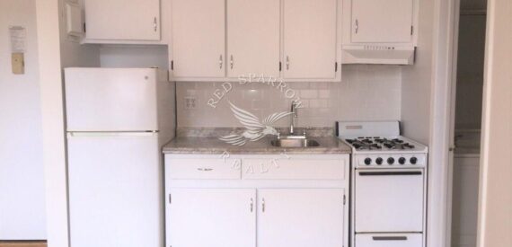 Bright Studio Apartment on West 112th Street in Morningside Heights