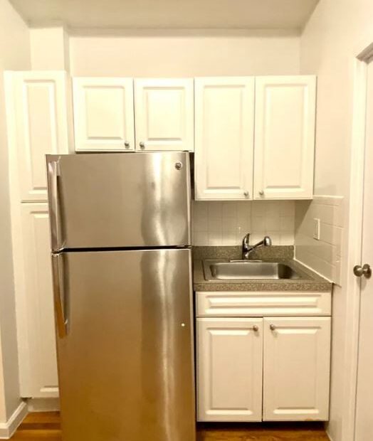 Amazing 1 bed on East 82nd Street in Yorkville