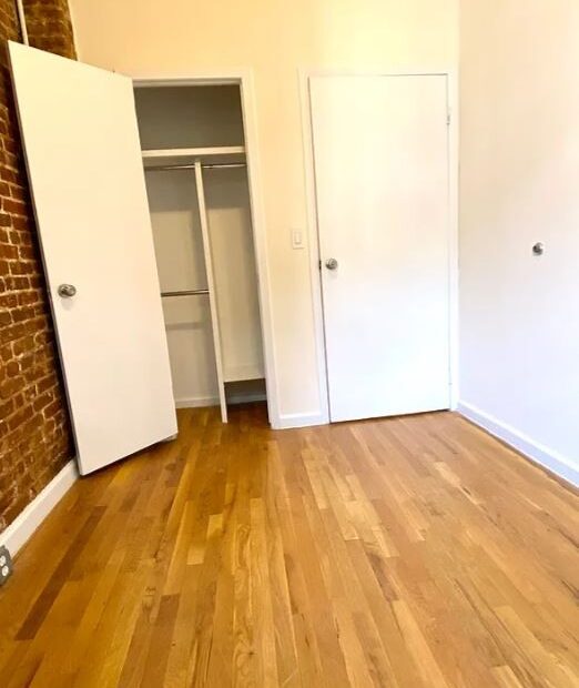 Amazing 1 bed on East 82nd Street in Yorkville