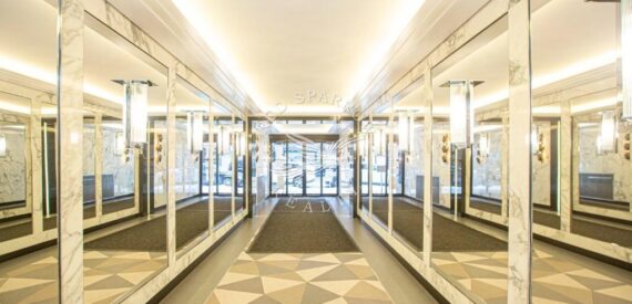 Amazing open layout on East 16th Street in Gramercy Park