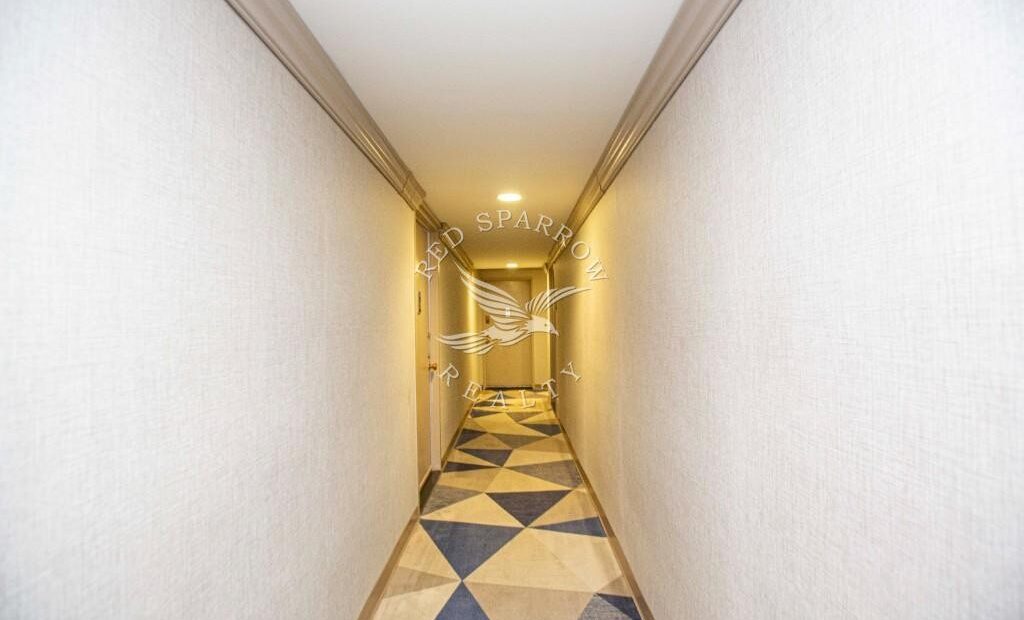 Amazing open layout on East 16th Street in Gramercy Park