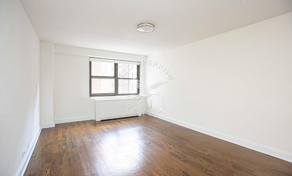 Amazing open layout on East 16th Street in Gramercy Park