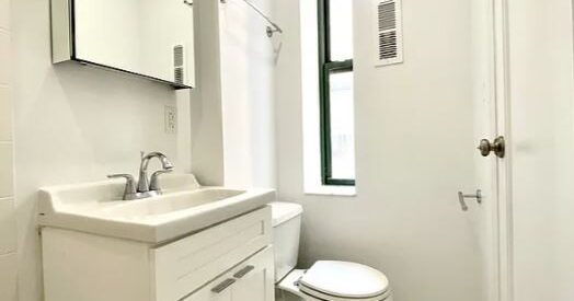 Amazing 2 bed on East 78th Street in Lenox Hill