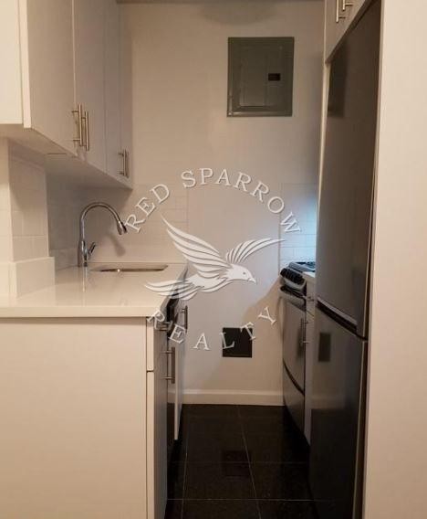 Amazing 2 bed on East 35th Street in Murray Hill