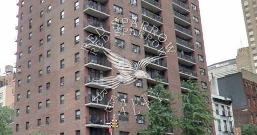 Amazing 2 bed on East 35th Street in Murray Hill