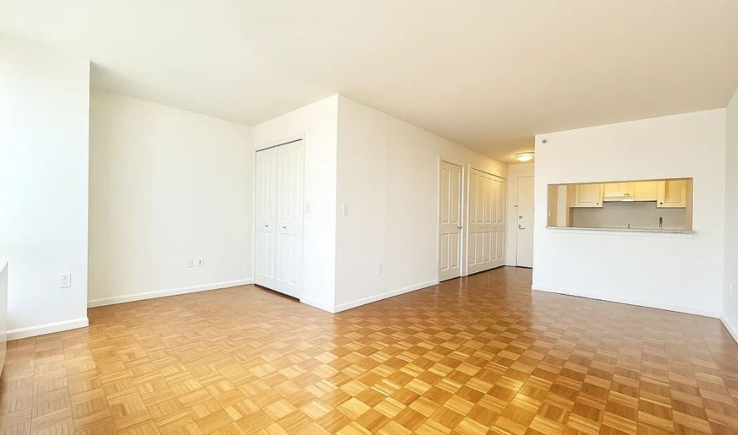 Amazing open layout on West 43rd Street in Hell’s Kitchen