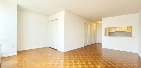Amazing open layout on West 43rd Street in Hell’s Kitchen