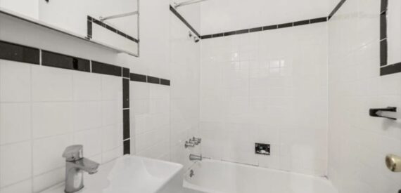 Amazing open layout on West 82nd Street in Upper West Side