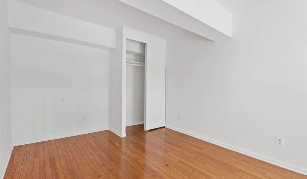 Amazing 1 bed on East 22nd Street in Gramercy Park