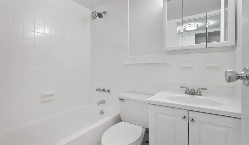 Amazing open layout on East 22nd Street in Gramercy Park