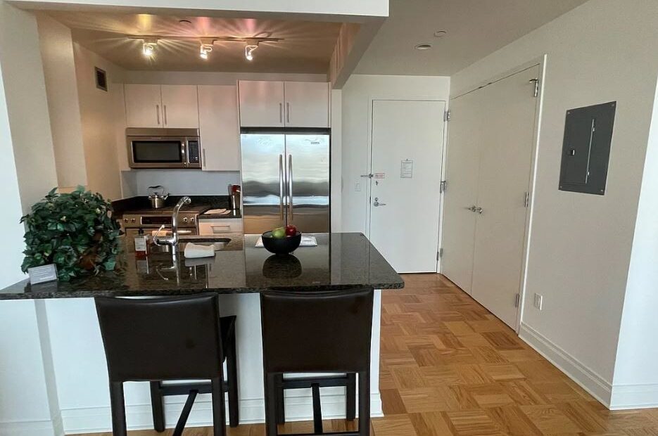 Amazing 1 bed on Lexington Avenue in Carnegie Hill