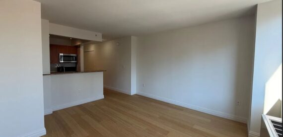 Amazing open layout on Lexington Avenue in Carnegie Hill