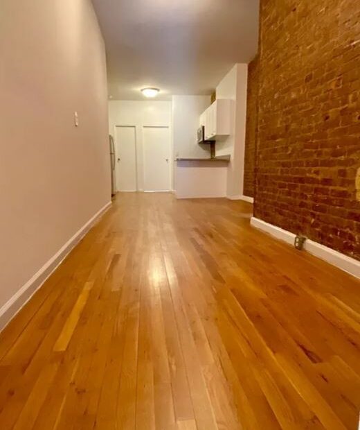 Amazing 1 bed on East 82nd Street in Yorkville