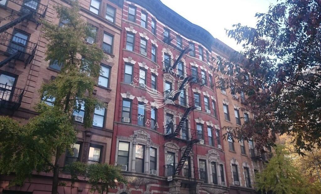 Amazing 1 bed on East 18th Street in Gramercy
