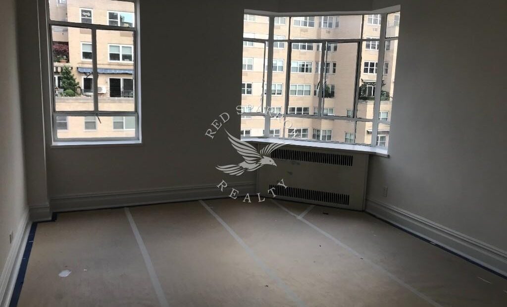 Renovated top floor 1 bed in Greenwich Village