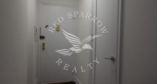 Amazing open layout on East 35th Street in Murray Hill