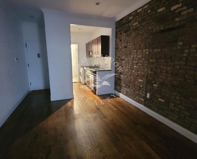 Amazing one bed on Mott Street in Greenwich Village