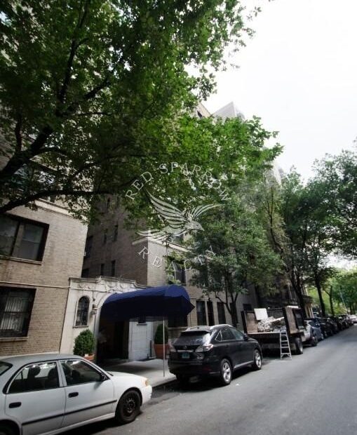 Charming three bed on West 68th Street in Lincoln Square